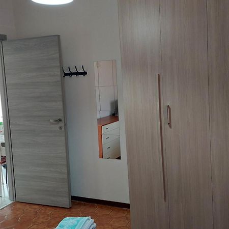 Affitti Brevi Ferrera Bilocale Ilenia 20 Minuti Da Rho Fiera E San Siro Apartment Bareggio ภายนอก รูปภาพ